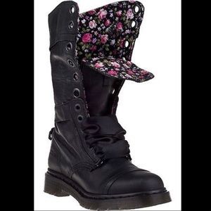 Dr. Martens triumph 1914 leather w/ floral inside